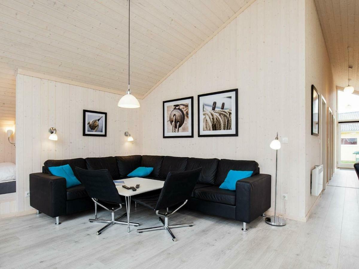 8 Person Holiday Home In Gro Enbrode Großenbrode Dış mekan fotoğraf
