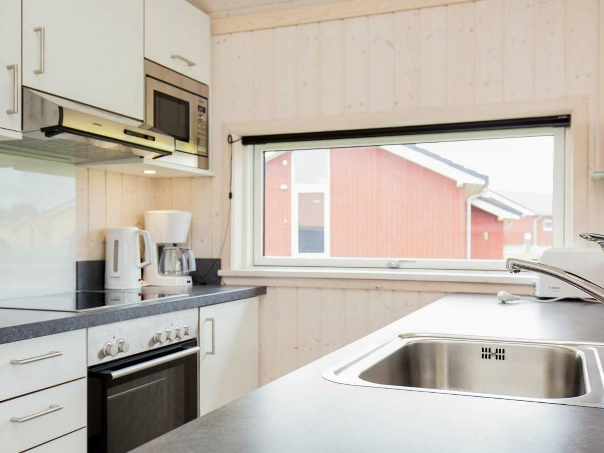 8 Person Holiday Home In Gro Enbrode Großenbrode Dış mekan fotoğraf